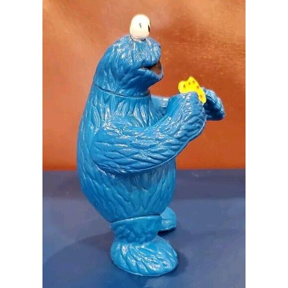 1985 Muppets Inc 4 Inch Blue Cookie Monster Action Figure Collectible Toy - Picture 4 of 11